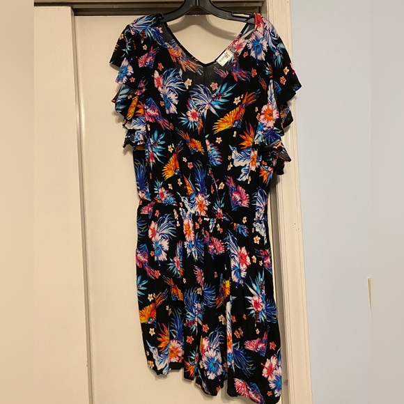 Floral Romper - Picture 1 of 7